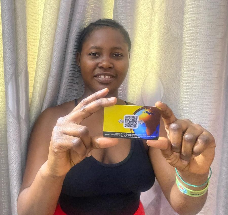 Cliente FICDES BANK S.A avec sa carte